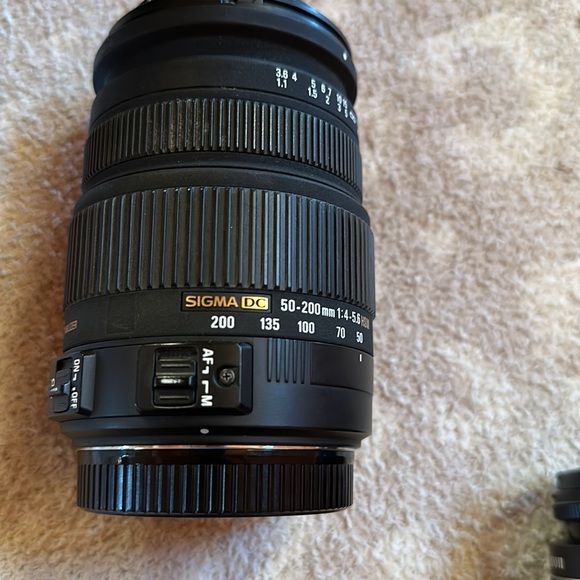 Sigma 50-200 mm lense - Picture 2 of 4